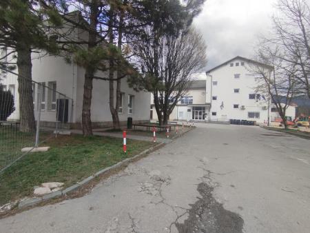 Prenova knjižnice (6)